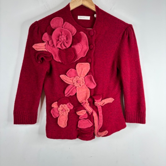 Sleeping on Snow Wool Cardigan Small Red Pink 3D Felted Floral Applique Anthropo - Picture 2 of 11